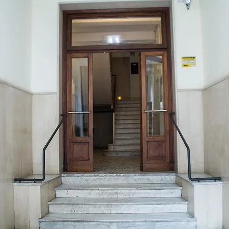 Bed & Breakfast Interno 10 Cavour 2*