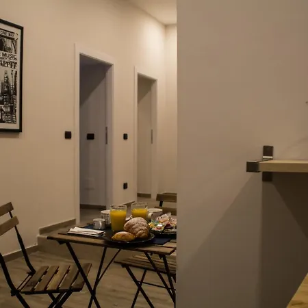 Bed & Breakfast Interno 10 Cavour 2*