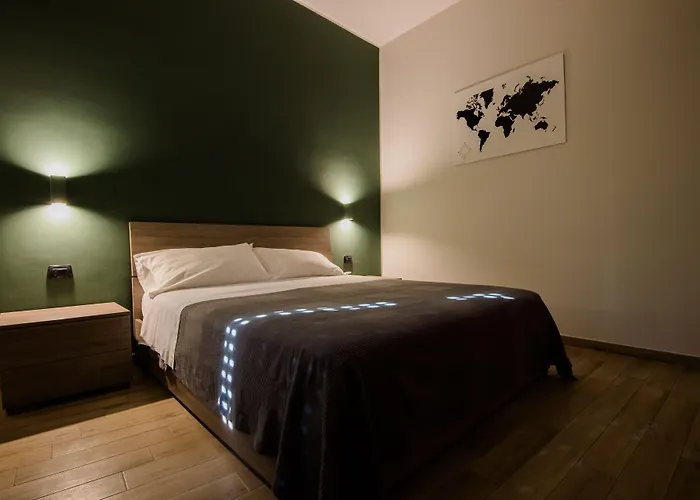 Interno 10 Cavour 3*