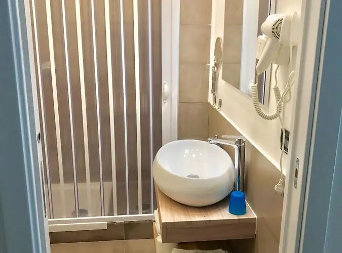 Interno 10 Cavour 3*