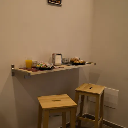 Interno 10 Cavour B&B 나폴리