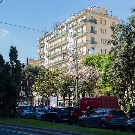 Interno 10 Cavour Bed & Breakfast Neapel